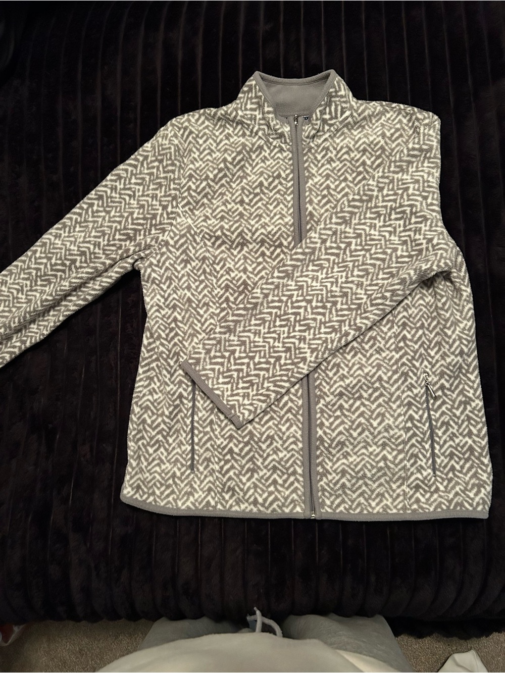 Karen Scott Light Gray Fleece Jacket with Chevron Lining
